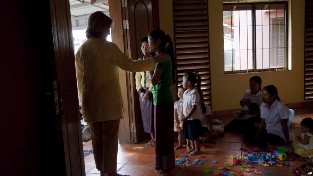 attraction-Siem Reap Young Population At School.jpg